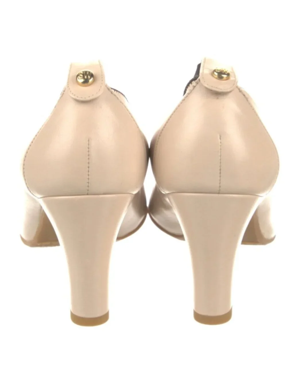 Chic Stuart Weitzman Leather Pumps